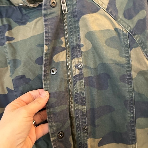 Rubbish Medium Cargo Camouflage Utility Jacket - Picture 5 of 10